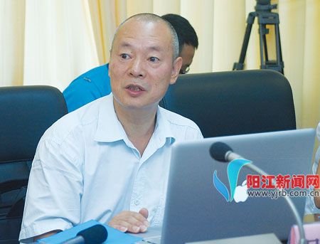 吳迎新(副教授) 吳迎新(副教授)