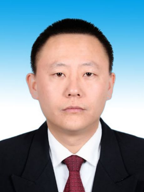 薛方(新疆維吾爾自治區塔城地區沙灣市林業和草原局黨組成員、副局長、三道河子林場黨支部書記) 薛方(新疆維吾爾自治區塔城地區沙灣市林業和草原局黨組成員、副局長、三道河子林場黨支部書記)
