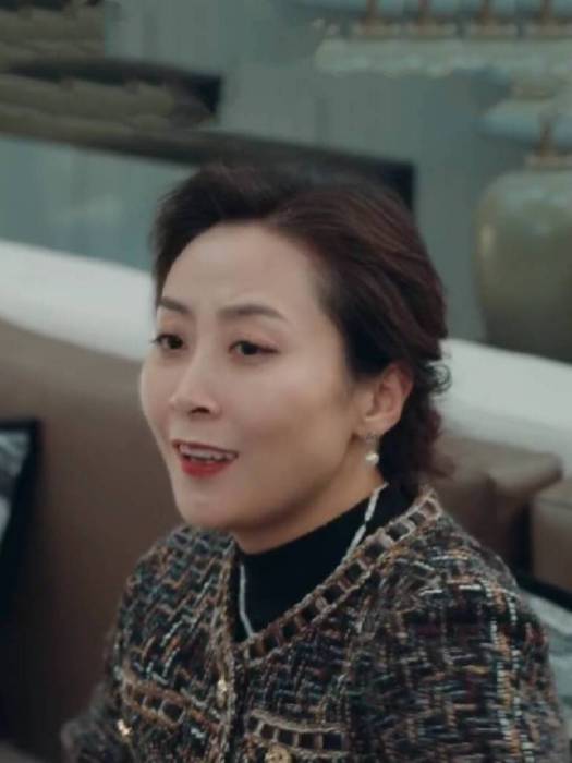 李雪蘭(女性都市劇《雙面繁花》中的角色) 李雪蘭(女性都市劇《雙面繁花》中的角色)