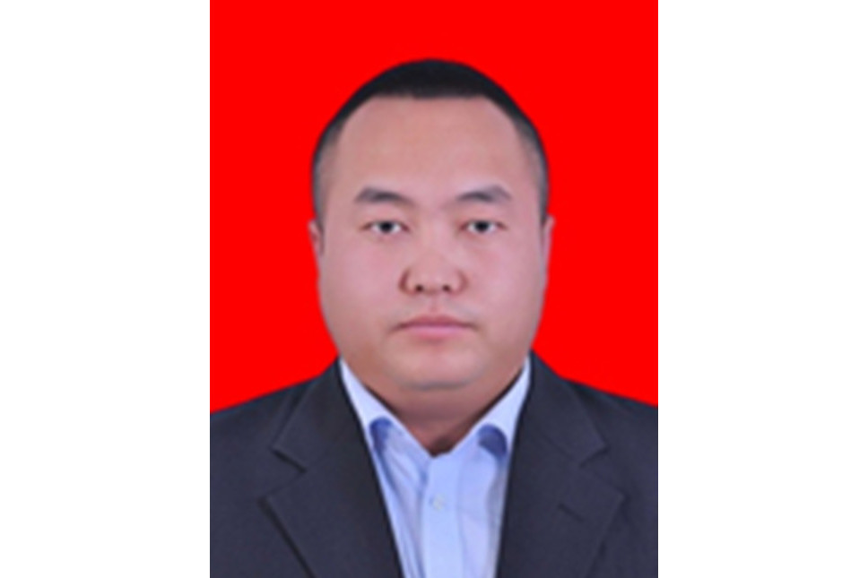 韓偉(內蒙古鄂爾多斯市準格爾旗安達救援隊隊長) 韓偉(內蒙古鄂爾多斯市準格爾旗安達救援隊隊長)