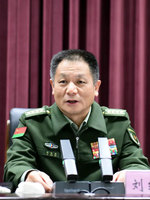 劉紅兵(四川省宜賓市委常委、宜賓軍分區大校司令員)