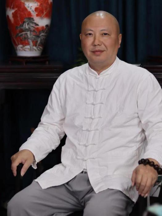 李文(湖南省陶瓷工藝大師) 李文(湖南省陶瓷工藝大師)