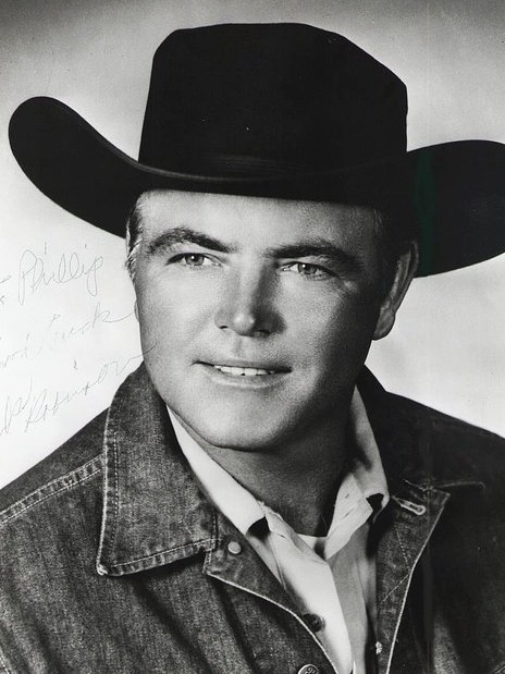 Hank Robinson Hank Robinson