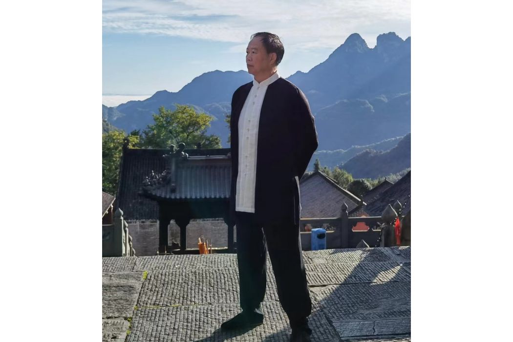 任剛(峨眉武術省級非物質文化遺產傳承人) 任剛(峨眉武術省級非物質文化遺產傳承人)