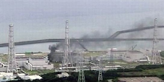 越沖地震800多人死傷 核電站起火