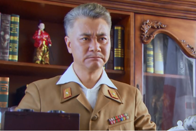 礬谷廉介