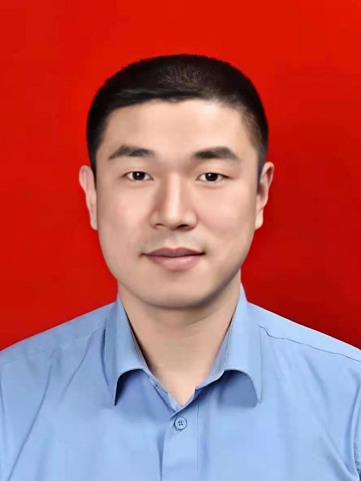 吳振華(介休市宋古鄉人民政府武裝部長) 吳振華(介休市宋古鄉人民政府武裝部長)
