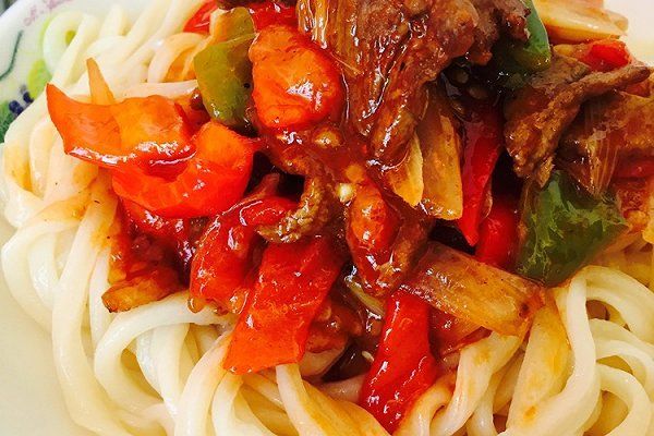 辣子肉拌麵 辣子肉拌麵