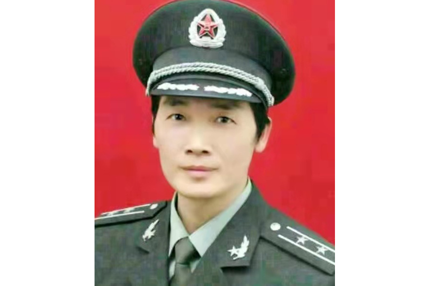 張金銘(解放軍陸軍步兵學院特聘教授) 張金銘(解放軍陸軍步兵學院特聘教授)