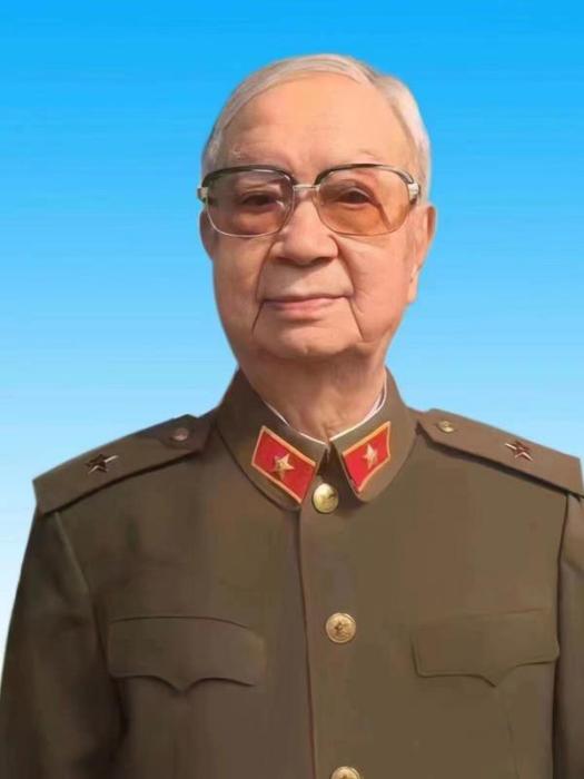蕭健(正兵團職離休幹部、原昆明軍區政治部主任)