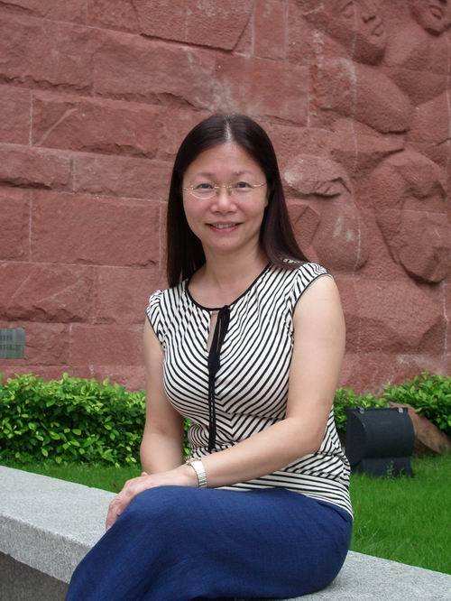 江春玲(肇慶學院音樂系副教授) 江春玲(肇慶學院音樂系副教授)