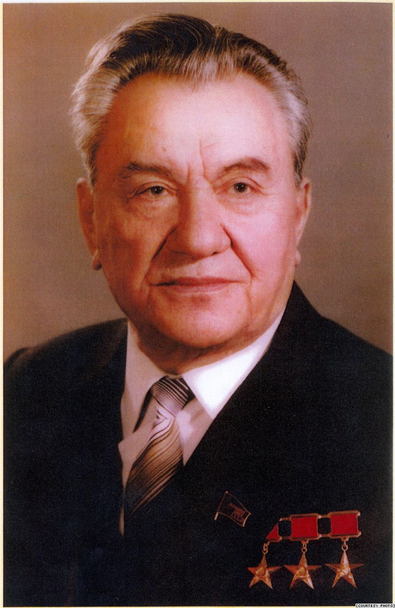 金姆哈梅塔·阿赫梅多維奇·庫納耶夫