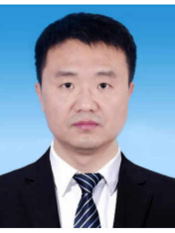 薛華(山東省濱州市霑化區人民政府副區長,濱州市公安局霑化分局黨委書記、局長) 薛華(山東省濱州市霑化區人民政府副區長,濱州市公安局霑化分局黨委書記、局長)