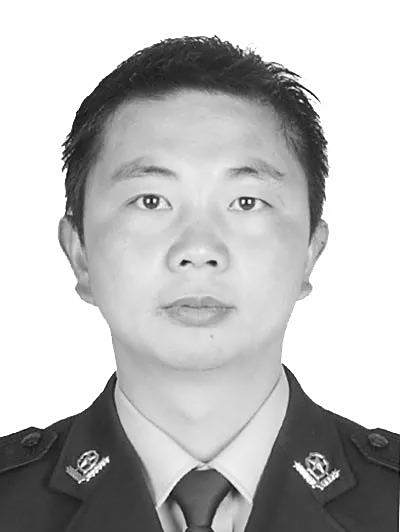 周士俊(西藏自治區芒康縣公安局指揮中心原主任) 周士俊(西藏自治區芒康縣公安局指揮中心原主任)