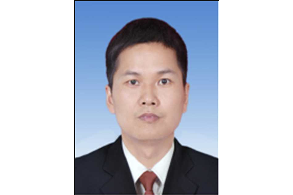 黃哲輝(廣東省湛江市坡頭區委副書記、區長,海東新區黨工委副書記、管委會主任) 黃哲輝(廣東省湛江市坡頭區委副書記、區長,海東新區黨工委副書記、管委會主任)
