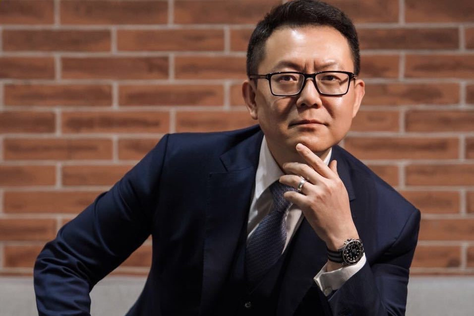 王瑱(中國內地男主持人) 王瑱(中國內地男主持人)