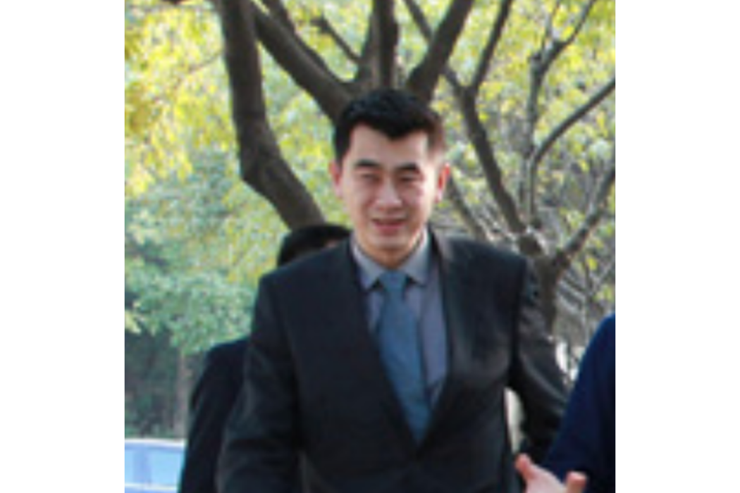 徐長亮(英國牛津劍橋投資有限公司執行官) 徐長亮(英國牛津劍橋投資有限公司執行官)