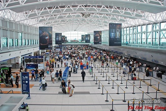 布宜諾斯艾利斯埃塞薩國際機場