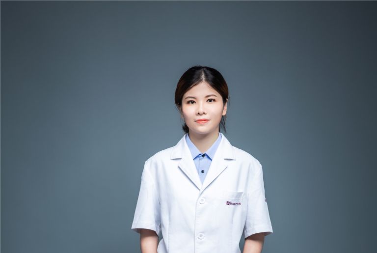 林玲(豐澤歐菲醫療美容門診部醫生) 林玲(豐澤歐菲醫療美容門診部醫生)
