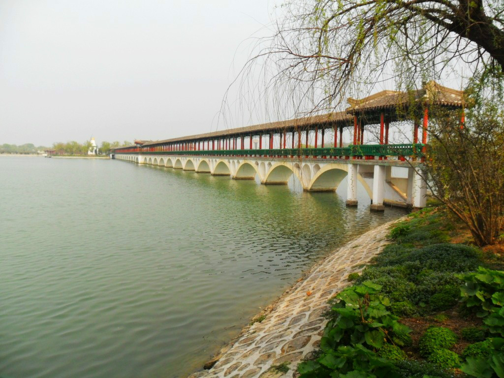 八里湖(安徽潁上縣境湖泊（淮河水系）)