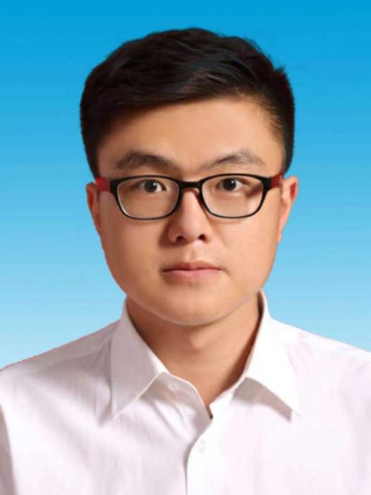李威龍(內蒙古自治區阿拉善盟阿拉善左旗敖倫布拉格鎮副鎮長) 李威龍(內蒙古自治區阿拉善盟阿拉善左旗敖倫布拉格鎮副鎮長)