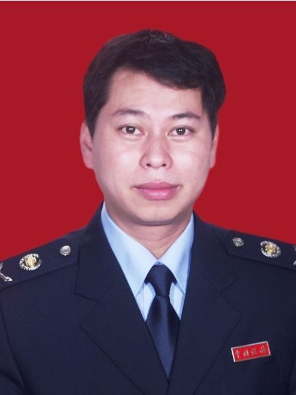 徐軍(國家稅務總局南城縣稅務局黨委委員、紀檢組長) 徐軍(國家稅務總局南城縣稅務局黨委委員、紀檢組長)