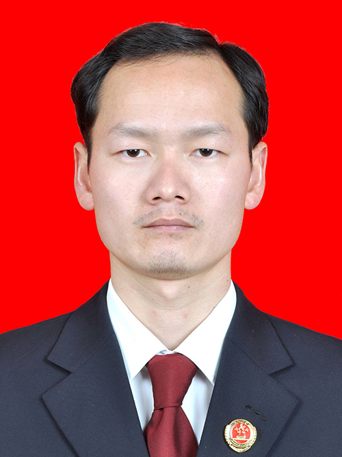 王勇華(江西省贛州市興國縣人民檢察院黨組成員、檢委會專職委員) 王勇華(江西省贛州市興國縣人民檢察院黨組成員、檢委會專職委員)