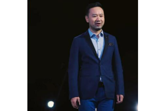 黃琛(九號公司高級副總裁兼全球業務中心原總裁) 黃琛(九號公司高級副總裁兼全球業務中心原總裁)