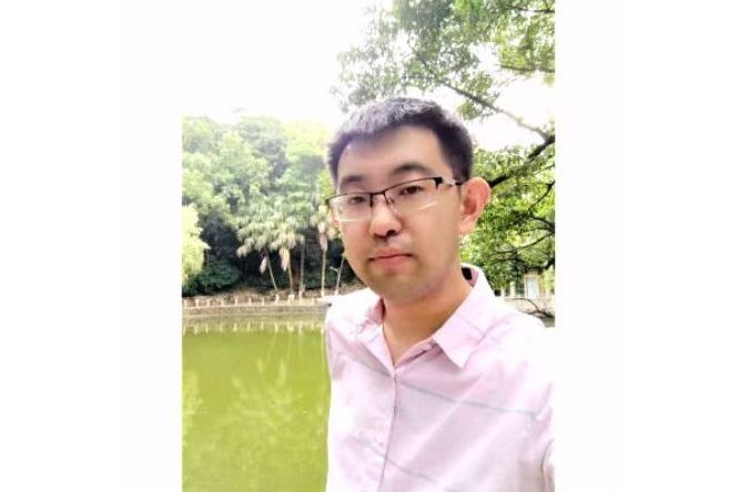 王迪(湖南師範大學物理與電子科學學院副教授) 王迪(湖南師範大學物理與電子科學學院副教授)
