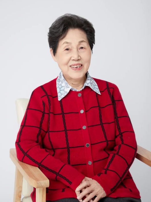 何成瑤(中國中醫科學院學部委員,國醫大師,貴州中醫藥大學第二附屬醫院教授、主任醫師) 何成瑤(中國中醫科學院學部委員,國醫大師,貴州中醫藥大學第二附屬醫院教授、主任醫師)