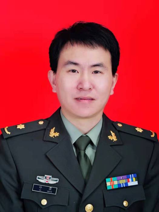 許猛(解放軍總醫院骨科主任醫師、教授) 許猛(解放軍總醫院骨科主任醫師、教授)