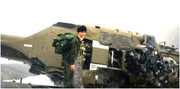 88年“5.27事故”後留在多雄拉山口的黑鷹直升機殘骸