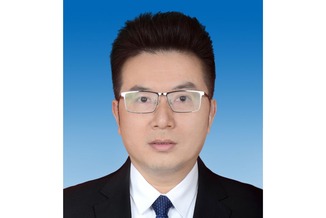 程博(湖南省衛生健康委黨組成員、副主任) 程博(湖南省衛生健康委黨組成員、副主任)