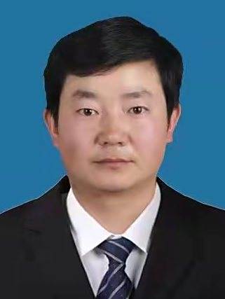周騰(貴州省安順市普定縣教育局黨委委員、副局長) 周騰(貴州省安順市普定縣教育局黨委委員、副局長)