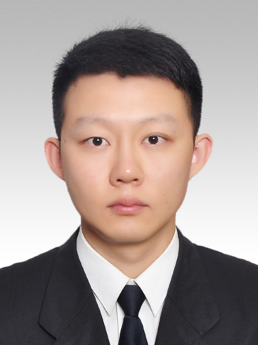 劉峻良(遼寧省營口市老邊區政府辦公室副主任)