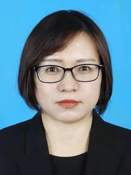 張春艷(延慶區政府辦公室黨組成員、副主任) 張春艷(延慶區政府辦公室黨組成員、副主任)