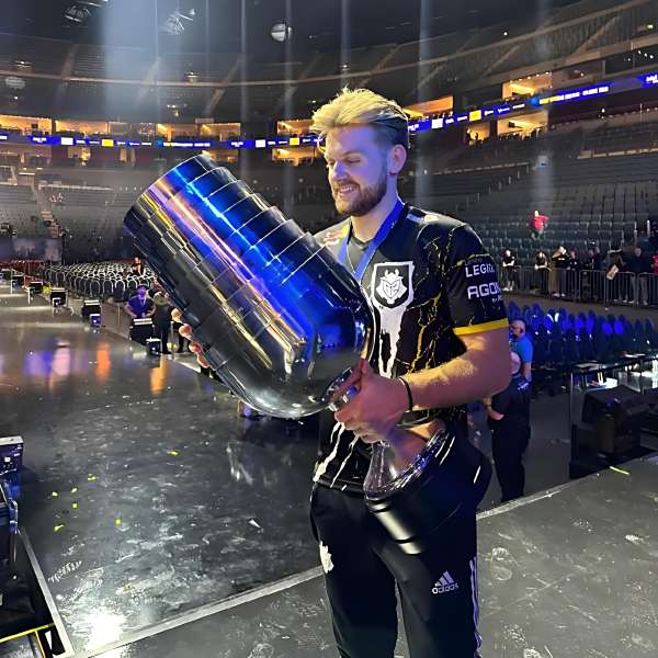 NiKo