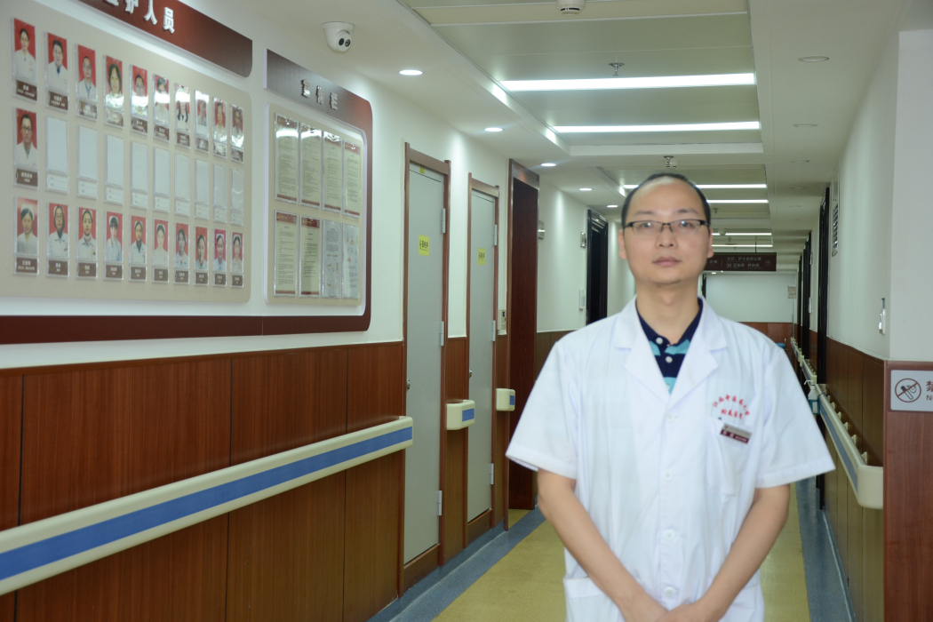 熊俊(江西中醫藥大學附屬醫院副主任中醫師) 熊俊(江西中醫藥大學附屬醫院副主任中醫師)