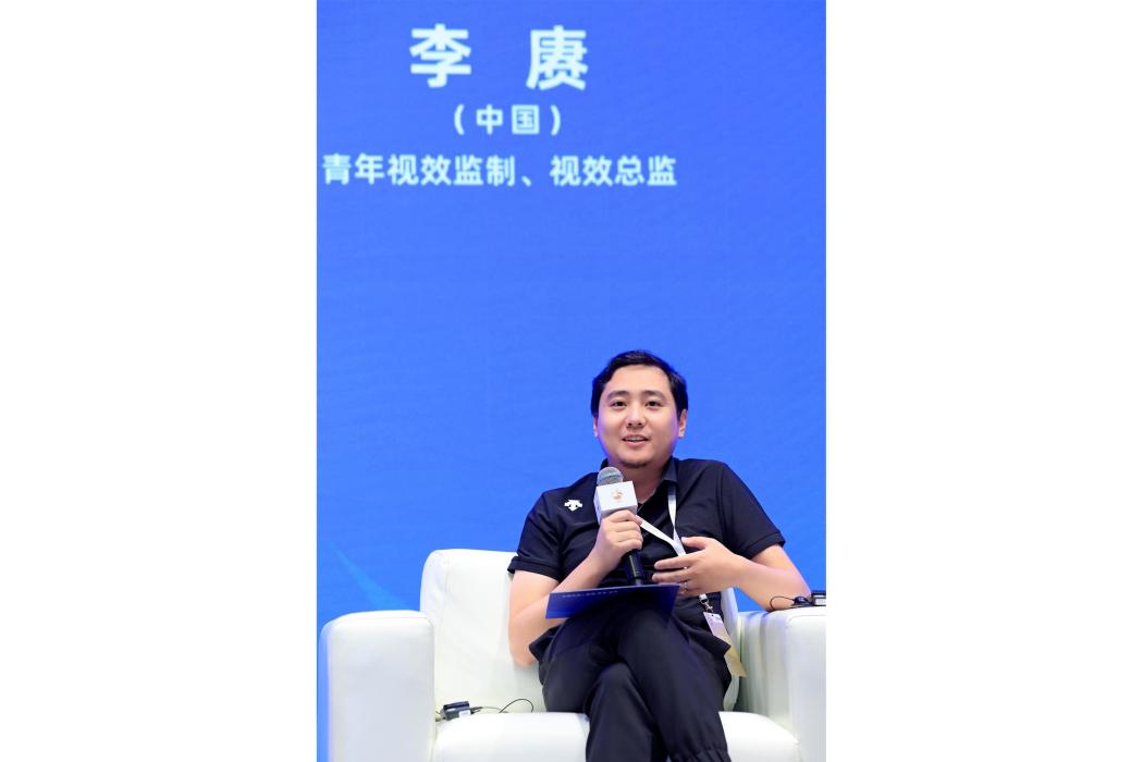 李賡(視效總監) 李賡(視效總監)