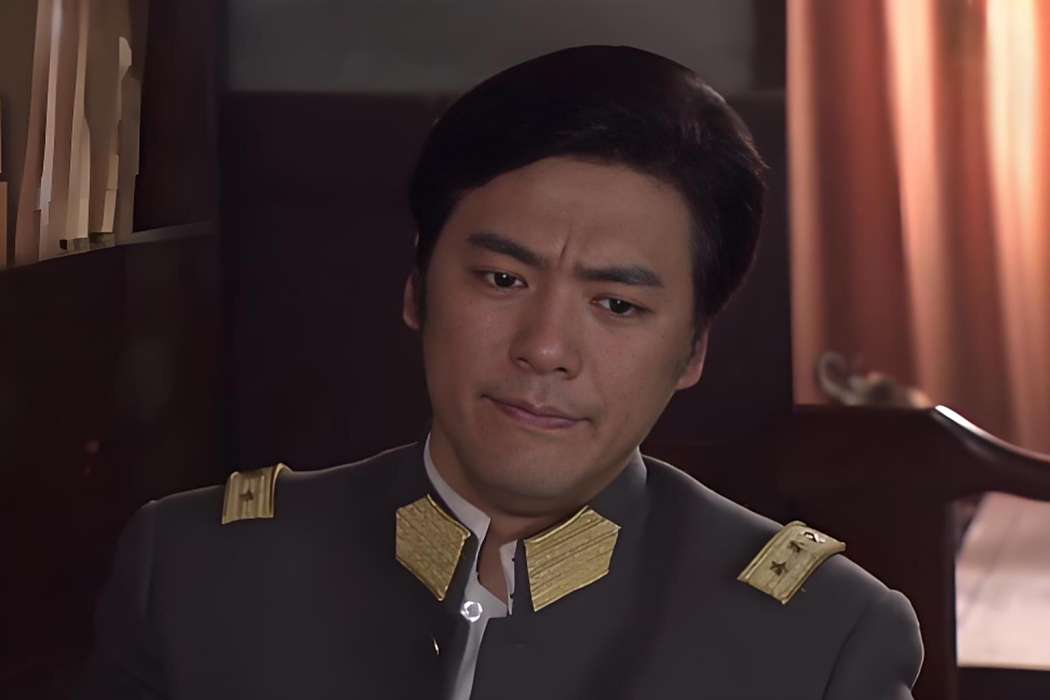 楚平(電視劇《大戲法》中的革命軍將領角色) 楚平(電視劇《大戲法》中的革命軍將領角色)