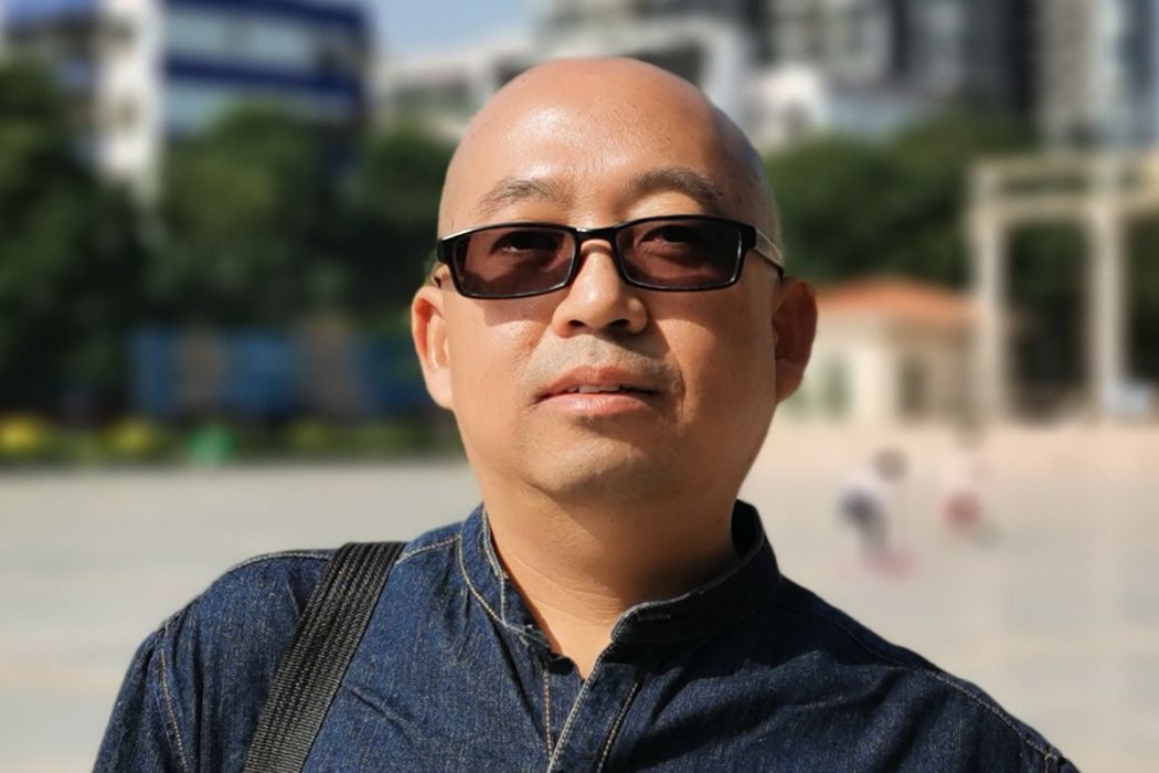 何卡(中國廣東籍藝術家) 何卡(中國廣東籍藝術家)