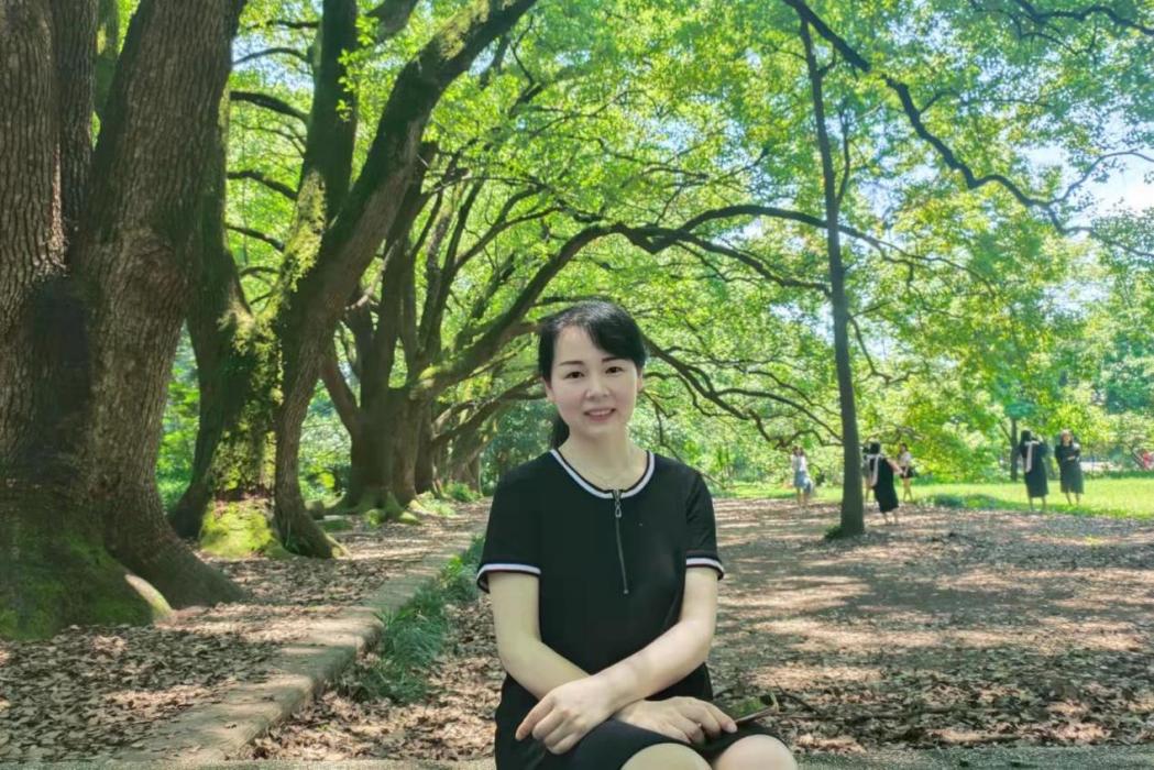 歐陽曉芳(武漢大學文學院副教授) 歐陽曉芳(武漢大學文學院副教授)