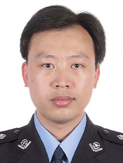 梁鋒(四川省綿陽市梓潼縣公安局黨委委員、副局長) 梁鋒(四川省綿陽市梓潼縣公安局黨委委員、副局長)