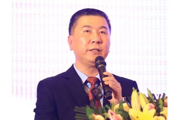 鄭靭 鄭靭