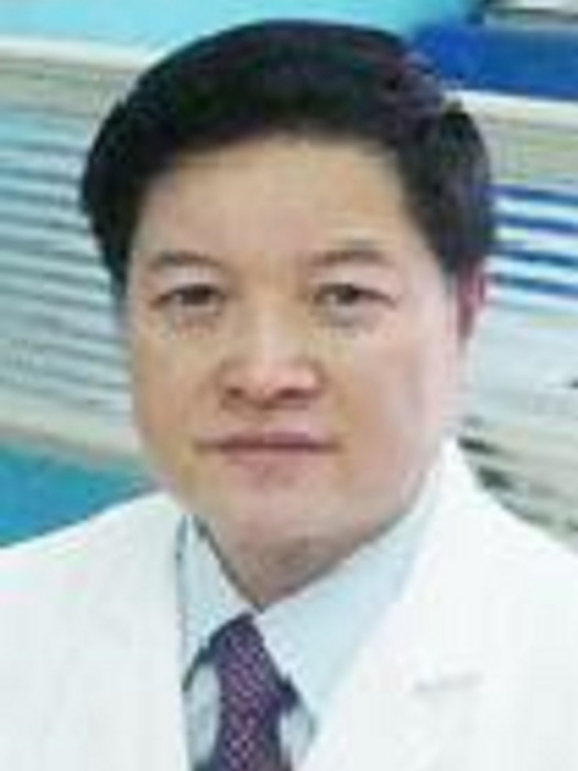 何炳根 何炳根