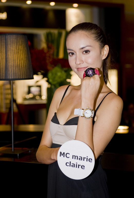 香港鐘錶展上的美女模特天使