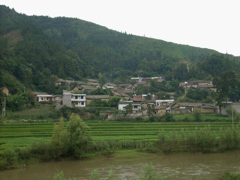 羅尾村 羅尾村