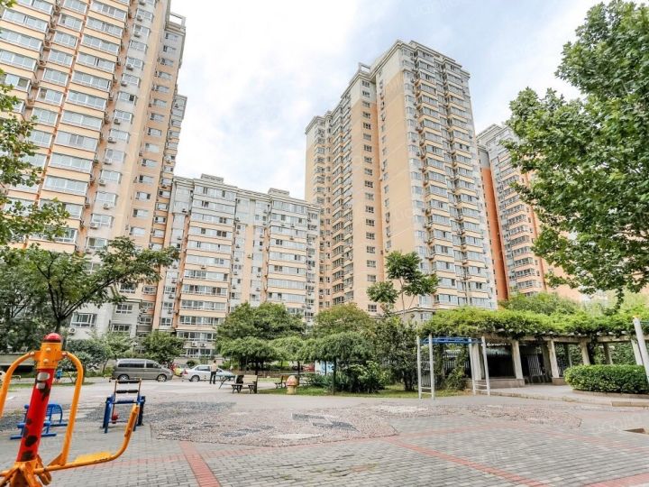 岳家園村(天津市靜海區良王莊鄉下轄村) 岳家園村(天津市靜海區良王莊鄉下轄村)