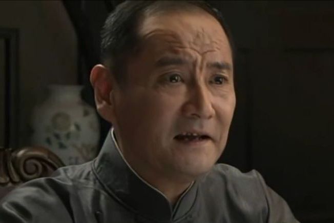 鄭其昌(電視劇《螳螂》中的角色) 鄭其昌(電視劇《螳螂》中的角色)