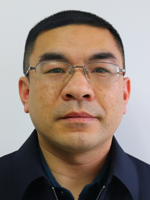 何飛(長沙市民政局黨委委員、副局長)